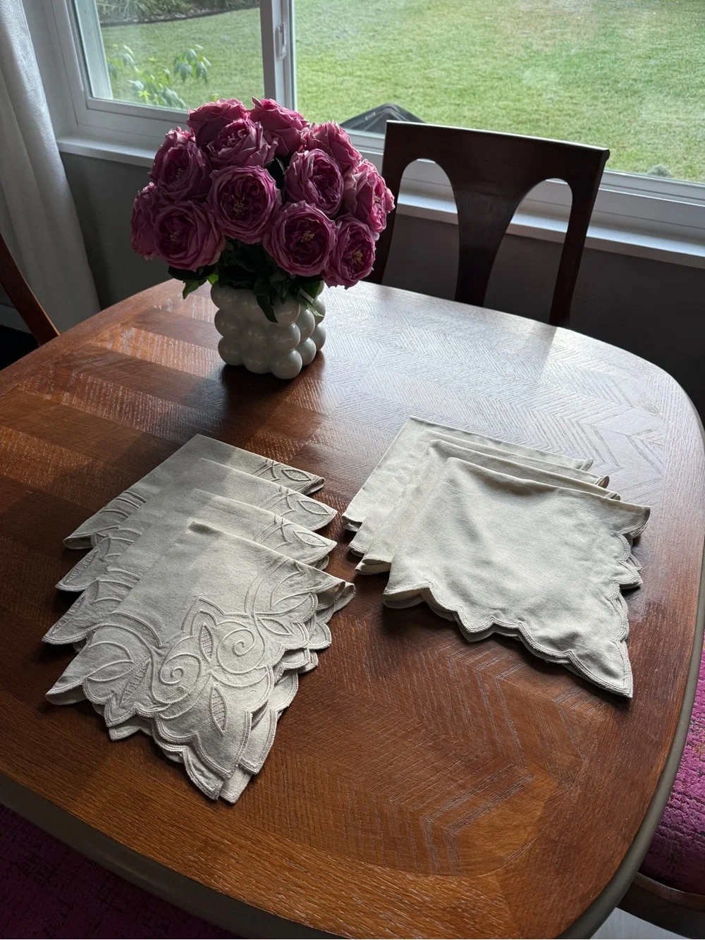 Classic Cream Embroidered Placemats and Napkins Set - Home Dining